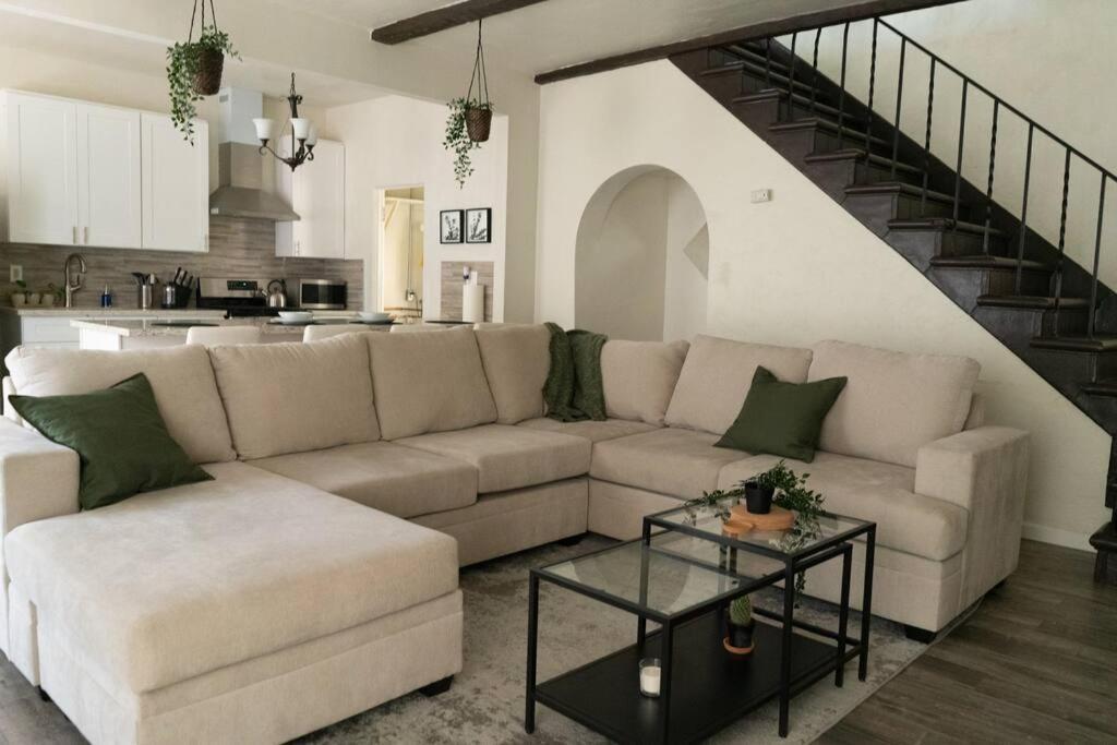 Spacious 2-Bedroom Unit In Hollywood Los Angeles Extérieur photo