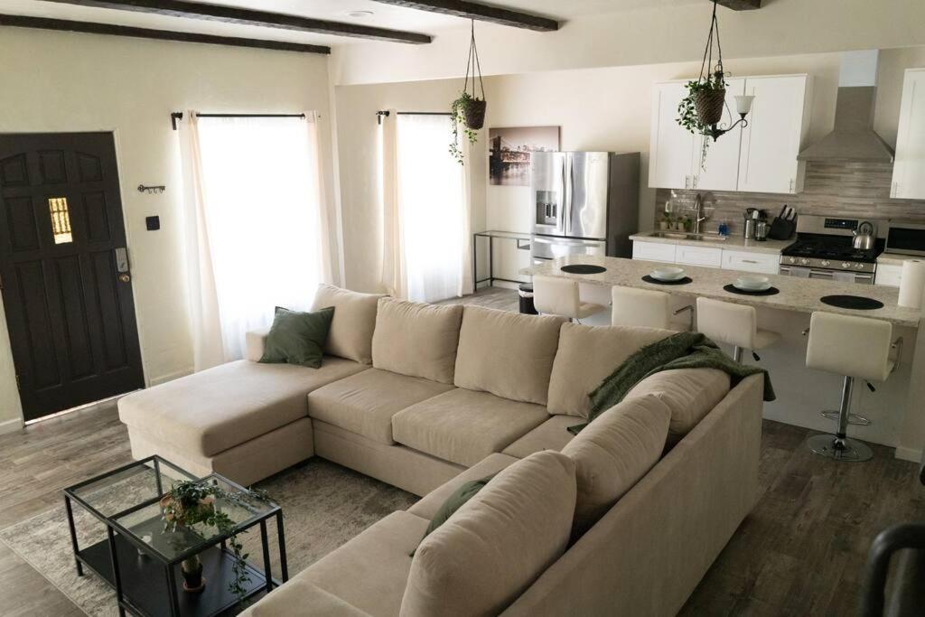 Spacious 2-Bedroom Unit In Hollywood Los Angeles Extérieur photo