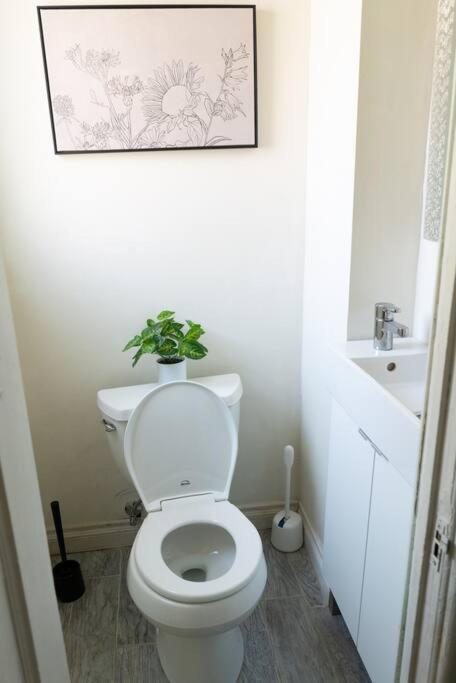 Spacious 2-Bedroom Unit In Hollywood Los Angeles Extérieur photo